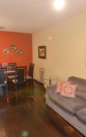Apartamento à venda com 110m², 3 quartos e 2 vagas Apartamento à venda com 110m², 3 quartos e 2 vagasSala
