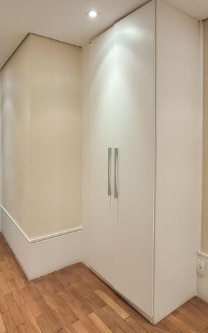 Apartamento à venda com 198m², 3 quartos e 3 vagas Apartamento à venda com 198m², 3 quartos e 3 vagasCorredor