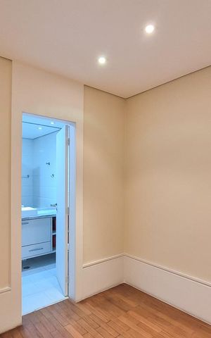 Apartamento à venda com 198m², 3 quartos e 3 vagas Apartamento à venda com 198m², 3 quartos e 3 vagasSuíte 3