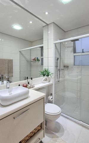 Apartamento à venda com 198m², 3 quartos e 3 vagas Apartamento à venda com 198m², 3 quartos e 3 vagasBanheiro da Suíte 1
