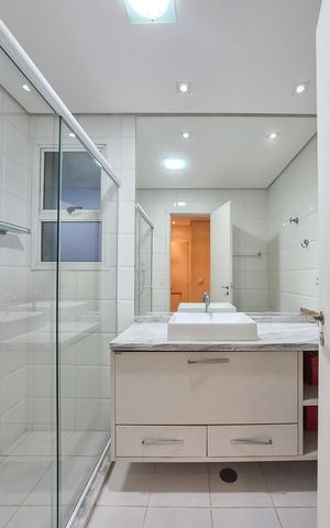 Apartamento à venda com 198m², 3 quartos e 3 vagas Apartamento à venda com 198m², 3 quartos e 3 vagasBanheiro da Suíte 3