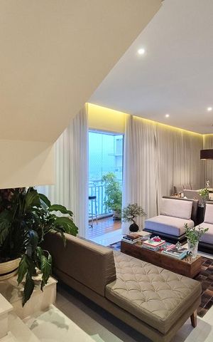 Apartamento à venda com 198m², 3 quartos e 3 vagas Apartamento à venda com 198m², 3 quartos e 3 vagasSala