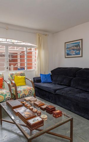 Casa à venda com 168m², 3 quartos e 2 vagasSala