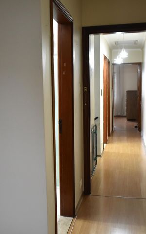 Casa à venda com 150m², 3 quartos e 2 vagasSuíte