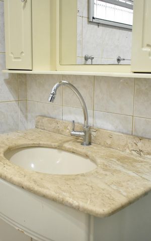 Casa à venda com 150m², 3 quartos e 2 vagasSuíte