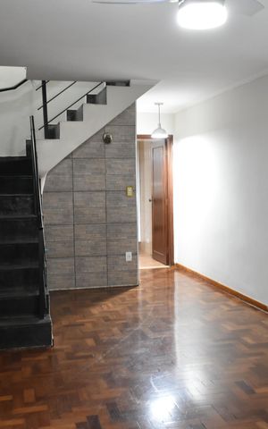 Casa à venda com 150m², 3 quartos e 2 vagasSala