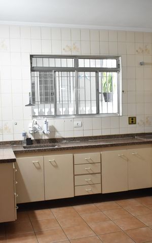 Casa à venda com 150m², 3 quartos e 2 vagasCozinha
