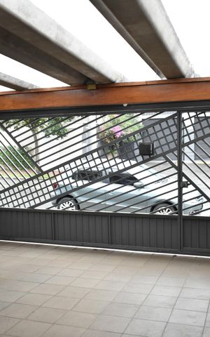 Casa à venda com 150m², 3 quartos e 2 vagasGaragem
