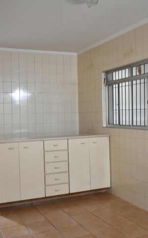 Casa à venda com 150m², 3 quartos e 2 vagasCozinha