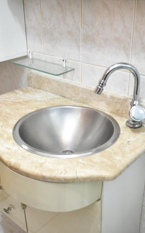 Casa à venda com 150m², 3 quartos e 2 vagasBanheiro