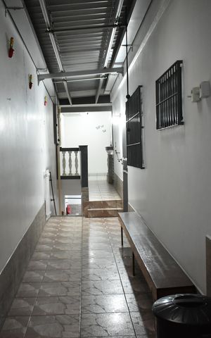 Casa à venda com 150m², 3 quartos e 2 vagasCorredor lateral