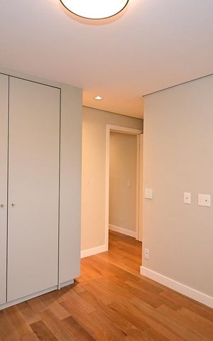 Apartamento à venda com 186m², 3 quartos e 3 vagasSuíte 2