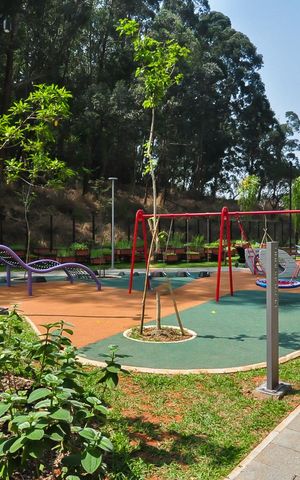 Apartamento à venda com 186m², 3 quartos e 3 vagas Apartamento à venda com 186m², 3 quartos e 3 vagasPlayground