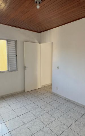 Casa para alugar com 100m², 3 quartos e 3 vagas Casa para alugar com 100m², 3 quartos e 3 vagasQuarto 3
