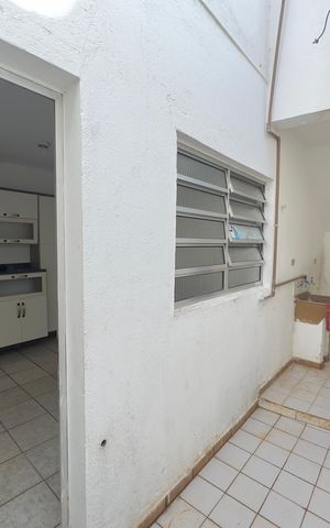 Casa para alugar com 100m², 3 quartos e 3 vagas Casa para alugar com 100m², 3 quartos e 3 vagasÁrea de Serviço