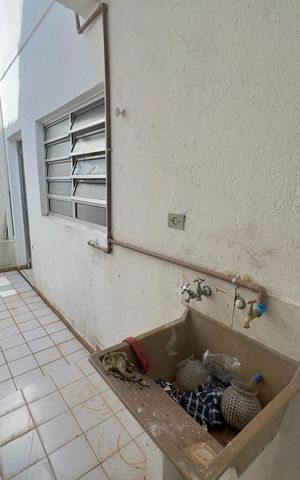 Casa para alugar com 100m², 3 quartos e 3 vagas Casa para alugar com 100m², 3 quartos e 3 vagasÁrea de Serviço