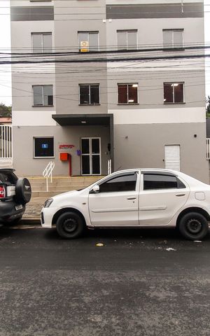 Studio à venda com 20m², 1 quarto e sem vaga Studio à venda com 20m², 1 quarto e sem vagaFachada + Placa