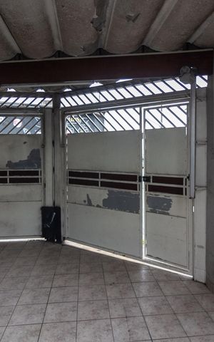 Casa à venda com 125m², 3 quartos e 2 vagas Casa à venda com 125m², 3 quartos e 2 vagasGaragem