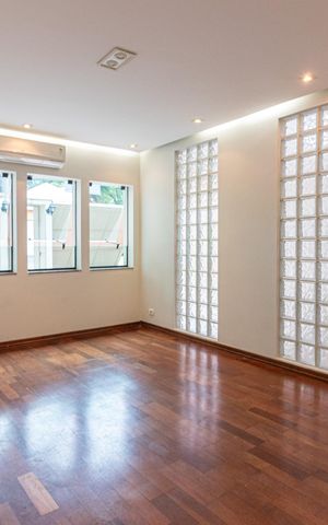 Casa para alugar com 144m², 3 quartos e 3 vagas