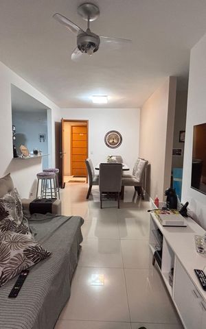 Apartamento à venda com 75m², 2 quartos e 1 vagaSala
