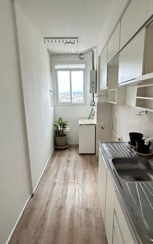 Apartamento à venda com 48m², 2 quartos e 1 vagaCozinha