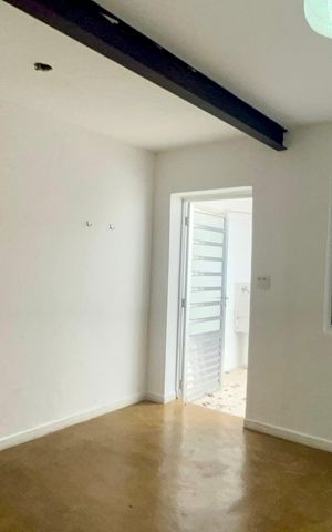 Casa à venda com 116m², 3 quartos e 1 vaga Casa à venda com 116m², 3 quartos e 1 vagaEdícula