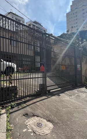 Casa à venda com 116m², 3 quartos e 1 vaga Casa à venda com 116m², 3 quartos e 1 vagaFachada
