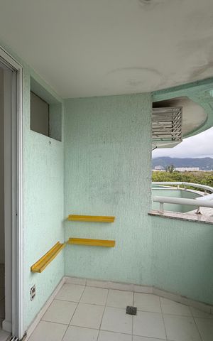 Apartamento à venda com 77m², 2 quartos e 1 vaga Apartamento à venda com 77m², 2 quartos e 1 vagaSala - Varanda