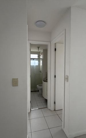Apartamento à venda com 77m², 2 quartos e 1 vaga Apartamento à venda com 77m², 2 quartos e 1 vagaSala - Corredor