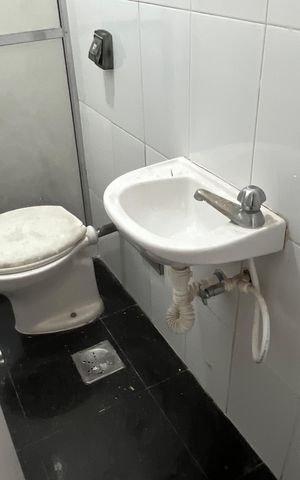 Apartamento para alugar com 189m², 3 quartos e 2 vagasBanheiro de serviço