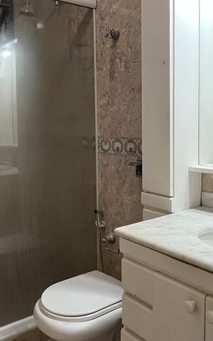 Apartamento para alugar com 189m², 3 quartos e 2 vagasBanheiro Social