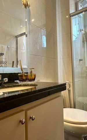 Apartamento à venda com 100m², 3 quartos e 2 vagas Apartamento à venda com 100m², 3 quartos e 2 vagasBanheiro
