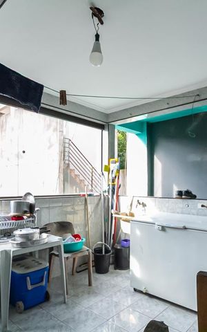 Casa à venda com 304m², 1 quarto e 2 vagas Casa à venda com 304m², 1 quarto e 2 vagasÁrea de Serviço