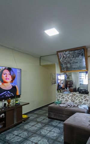 Casa à venda com 304m², 1 quarto e 2 vagas Casa à venda com 304m², 1 quarto e 2 vagasSala