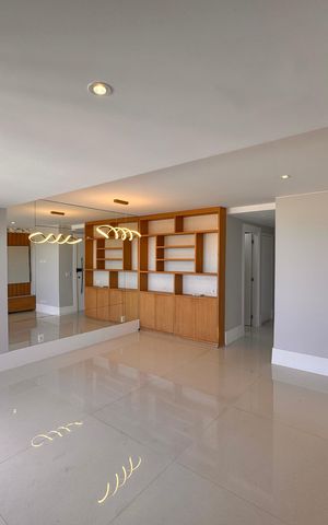 Apartamento à venda com 160m², 2 quartos e 2 vagas Apartamento à venda com 160m², 2 quartos e 2 vagasSala