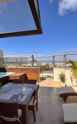 Apartamento à venda com 160m², 2 quartos e 2 vagas Apartamento à venda com 160m², 2 quartos e 2 vagasVaranda/Terraço