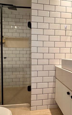 Apartamento à venda com 160m², 2 quartos e 2 vagas Apartamento à venda com 160m², 2 quartos e 2 vagasBanheiro Social