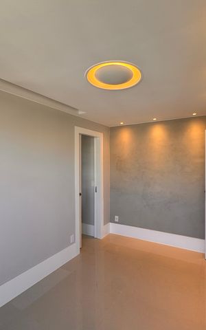 Apartamento à venda com 160m², 2 quartos e 2 vagas Apartamento à venda com 160m², 2 quartos e 2 vagasSuíte