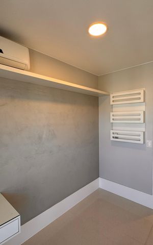 Apartamento à venda com 160m², 2 quartos e 2 vagas Apartamento à venda com 160m², 2 quartos e 2 vagasQuarto
