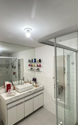 Apartamento à venda com 292m², 4 quartos e 1 vaga Apartamento à venda com 292m², 4 quartos e 1 vagaBanheiro