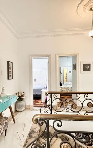 Apartamento à venda com 292m², 4 quartos e 1 vaga Apartamento à venda com 292m², 4 quartos e 1 vagaSala