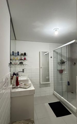 Apartamento à venda com 292m², 4 quartos e 1 vaga Apartamento à venda com 292m², 4 quartos e 1 vagaBanheiro