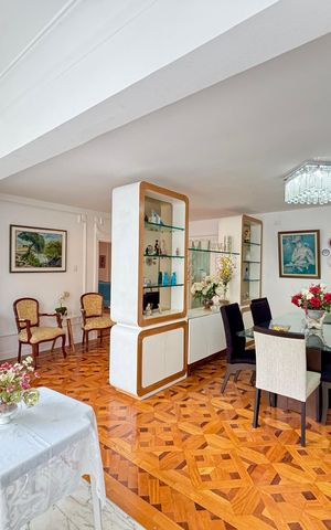 Apartamento à venda com 292m², 4 quartos e 1 vaga Apartamento à venda com 292m², 4 quartos e 1 vagaSala