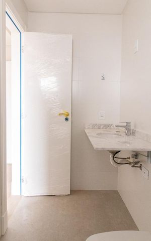 Apartamento à venda com 86m², 2 quartos e 1 vaga Apartamento à venda com 86m², 2 quartos e 1 vagaBanheiro da Suíte
