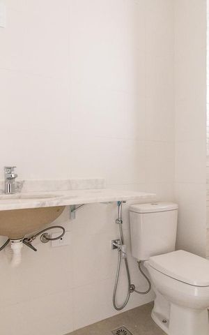 Apartamento à venda com 86m², 2 quartos e 1 vaga Apartamento à venda com 86m², 2 quartos e 1 vagaBanheiro da Suíte