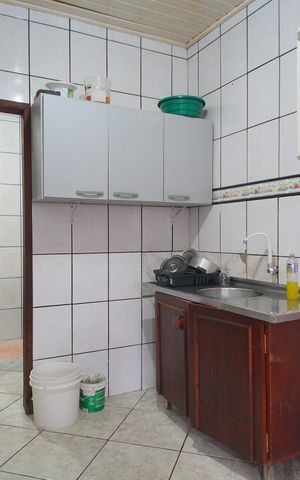Casa à venda com 180m², 2 quartos e 8 vagascozinho