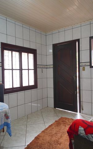 Casa à venda com 180m², 2 quartos e 8 vagasSala