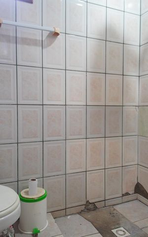 Casa à venda com 180m², 2 quartos e 8 vagasBanheiro