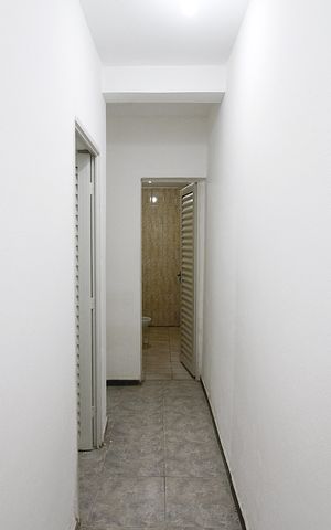 Casa para alugar com 100m², 2 quartos e sem vagaCorredor