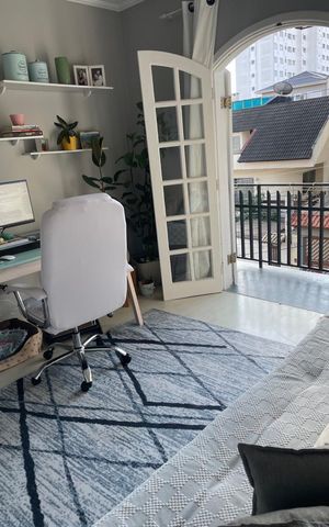 Casa à venda com 250m², 3 quartos e 3 vagas Casa à venda com 250m², 3 quartos e 3 vagasQuarto